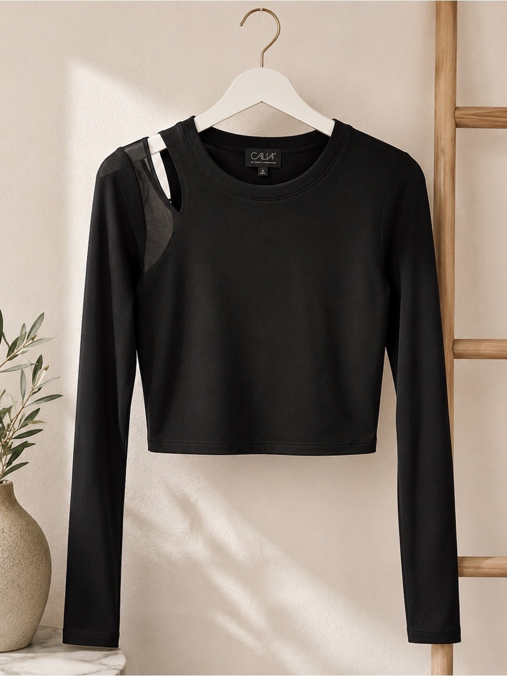 CALIA by Carrie Underwood Black Cropped Long Sleeve Top | Medium